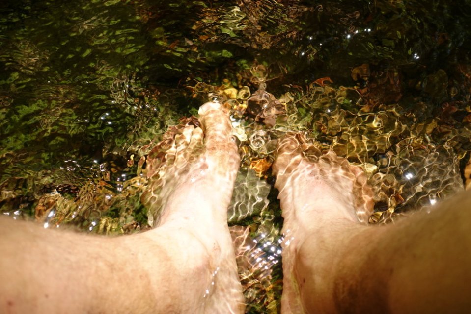  10:30am. The sun quickly gets the sweat running and the feet hot. Luckily there are plenty of streams to cool my feet in.&nbsp; 