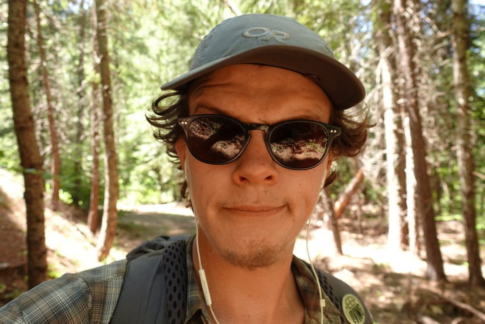  9:00am. Now the sun is fully out and it's time for shadez.&nbsp; 