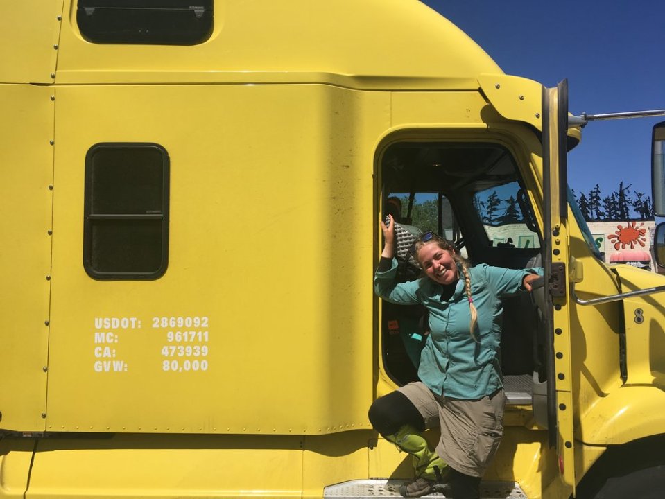  Hummingbird coming out of our hitch from Independence to Bishop. 