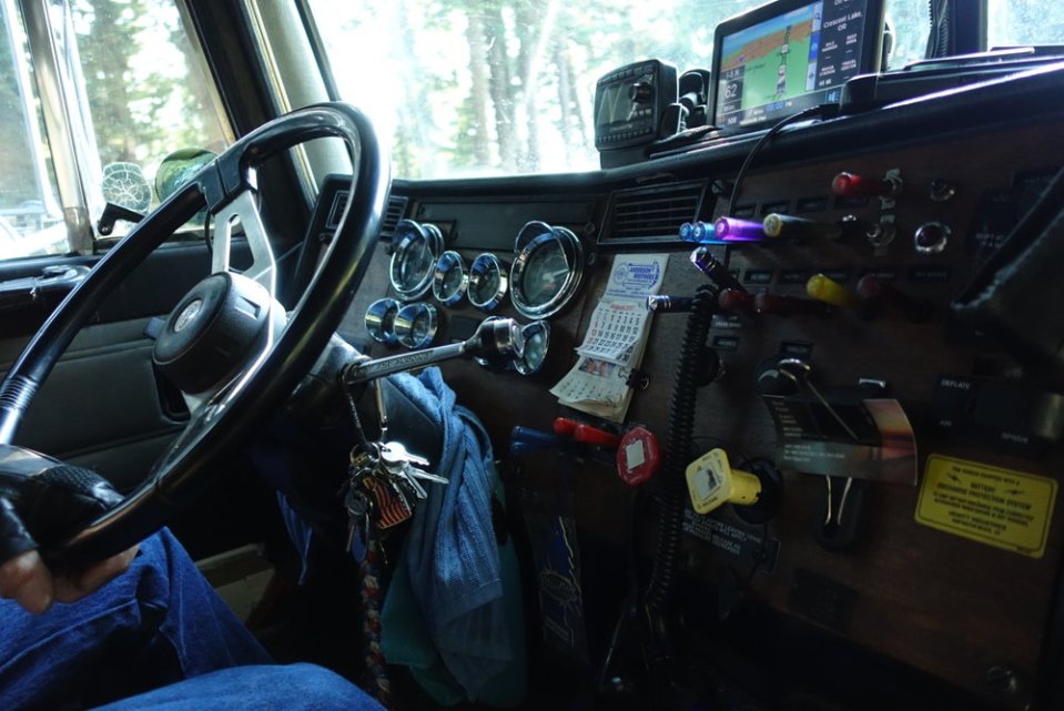  Look at all those knobs and buttons. 