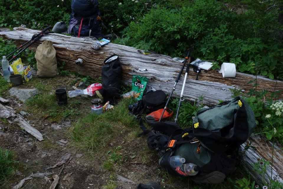  What a hiker lunch break looks like.&nbsp; 
